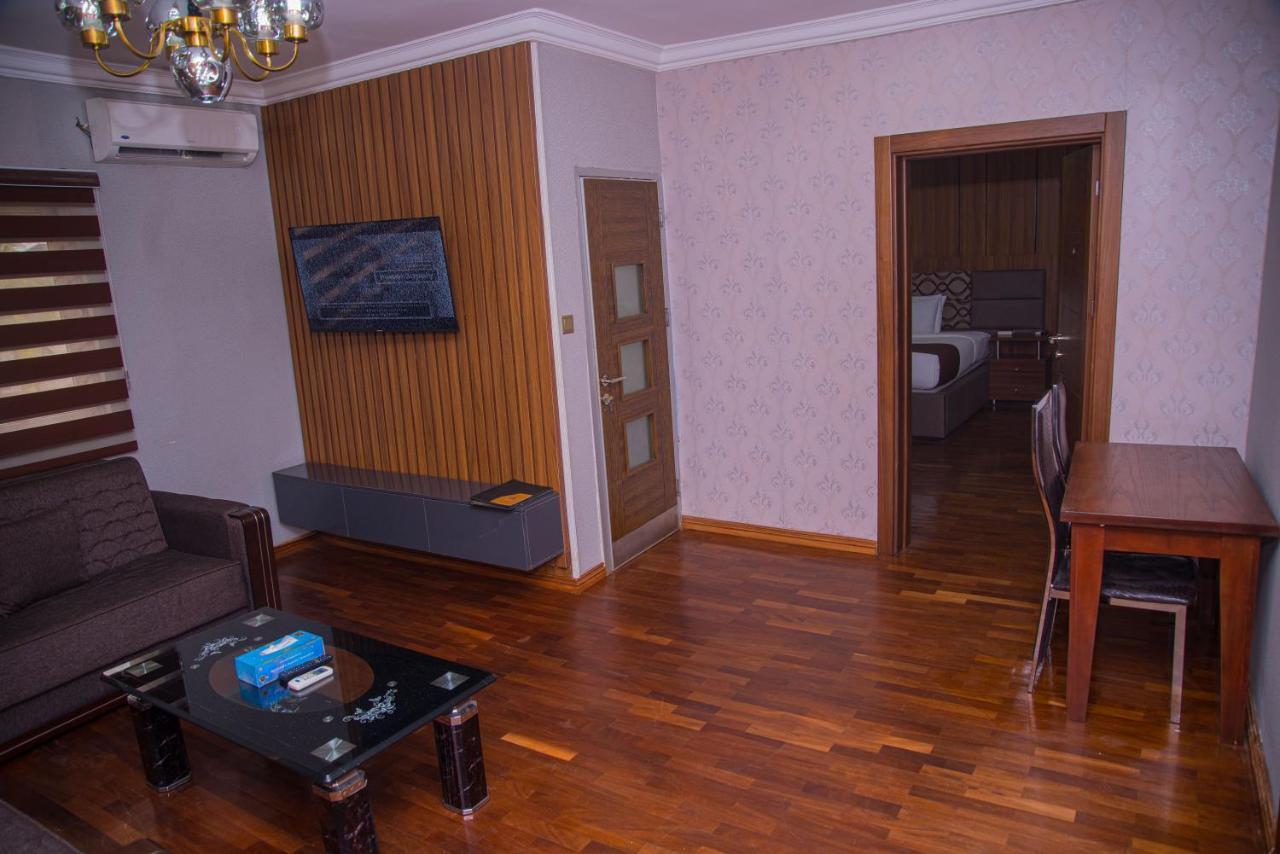 Mahogany Hotel And Suites Ibadan Eksteriør billede