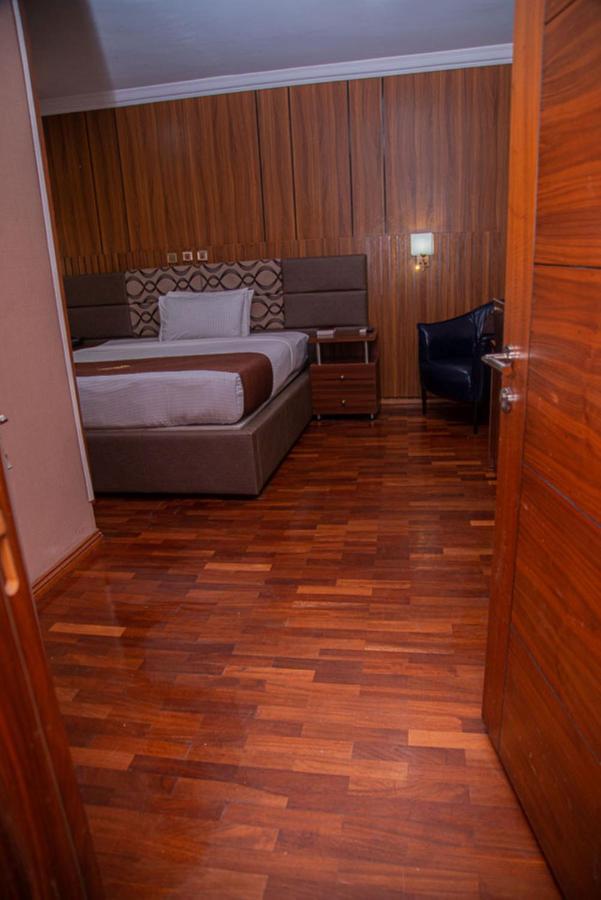 Mahogany Hotel And Suites Ibadan Eksteriør billede