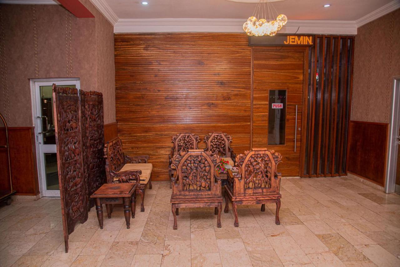 Mahogany Hotel And Suites Ibadan Eksteriør billede