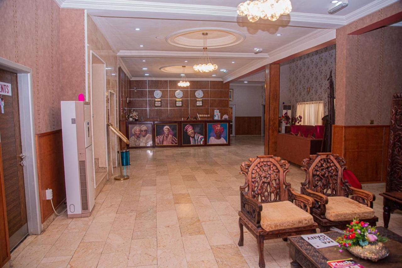 Mahogany Hotel And Suites Ibadan Eksteriør billede